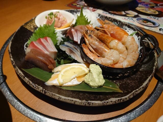 今日はいつもの「千尋中央ダッズ集会」です。夜景は美しいのですが、誰もそれを見ていません(笑)。