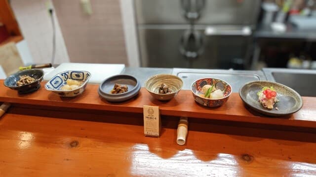 2024년 5월 말에 개업한, 맛있는 가정식을 제공하는 국제적인 일본식 술집입니다.