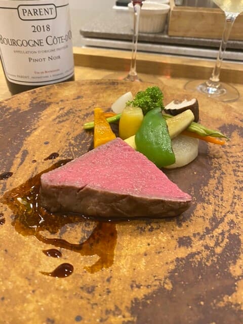 This French restaurant is dedicated to producing producers who can offer the rare beef that you can enjoy.