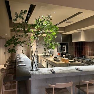 A calm space that emphasizes harmony with nature and a sense of "connection."