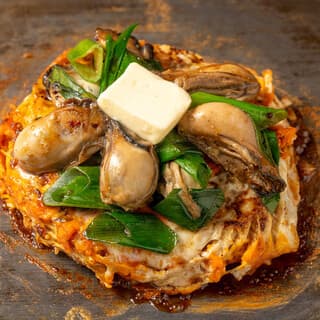 Feast your taste buds on fresh seafood as the main ingredient in the iron plate grill! The sauce is a homemade blend that delivers excellent flavor.