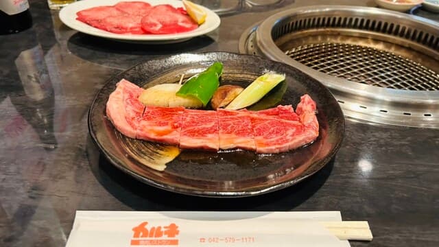焼肉レストラン「カーネ」:飛騨牛と絶品冷麺をコイズミで楽しむ