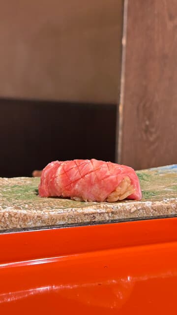서마부의 은둔처에서 진정한 에도전 사케를 맛보세요.