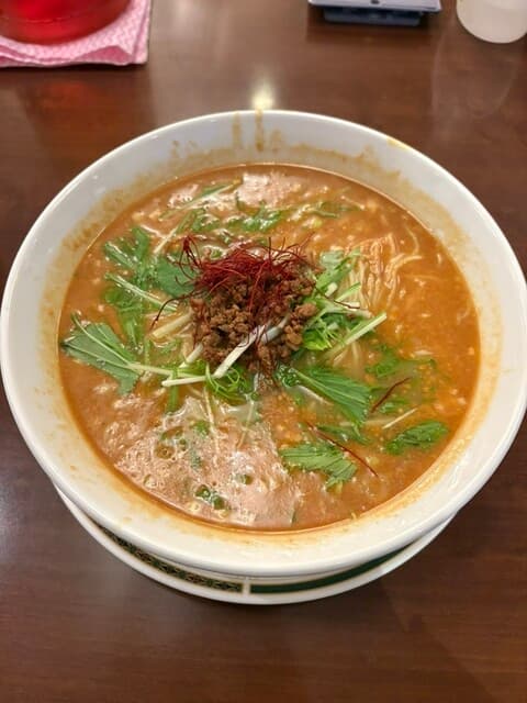기간 한정 '담당면 치즈맛'은 꽤 괜찮은 한 잔이었습니다! 정식 메뉴보다 더 개성 있는 맛을 느낄 수 있었습니다.