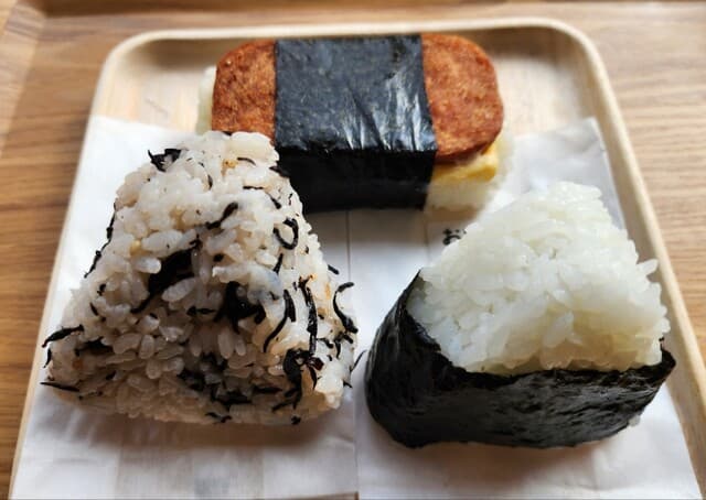 토기로 지은 밥으로 만든 맛있는 우스메부